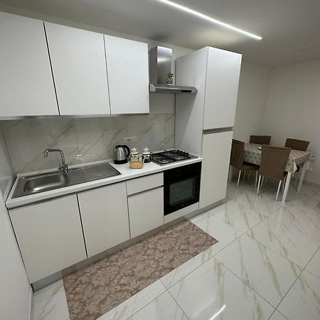 Dimora Nei Quartieri Spagnoli Naples Exterior photo